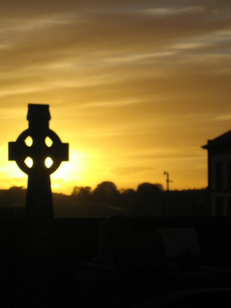 File:CelticCrossSunsetStMarysLimerick.jpg