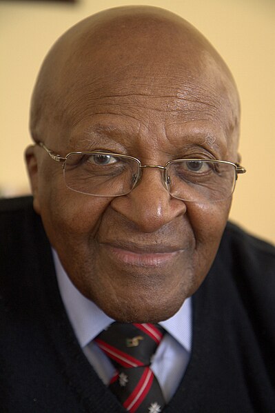 File:Desmond Tutu 2013-10-23 001.jpg