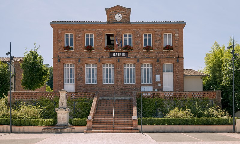 File:Montrabé - La mairie.jpg