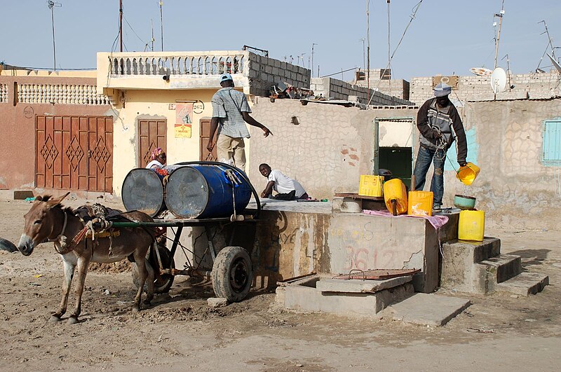 File:Nouakchott,AlMinaWater.jpg