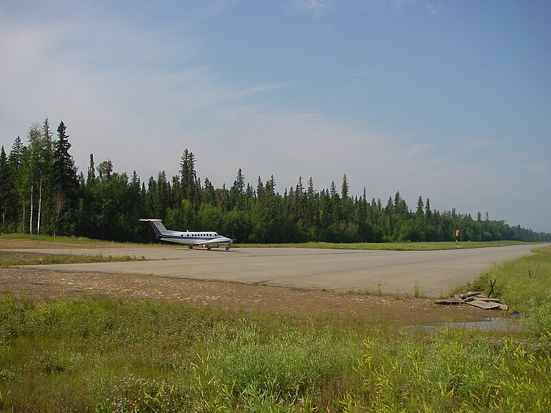 File:Pelican airport.jpg