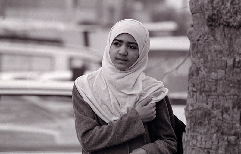 File:IraqiSchoolGirl01b.jpg