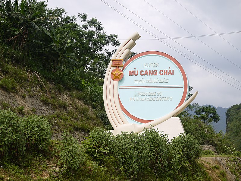 File:Mu Cang Chai 01.JPG