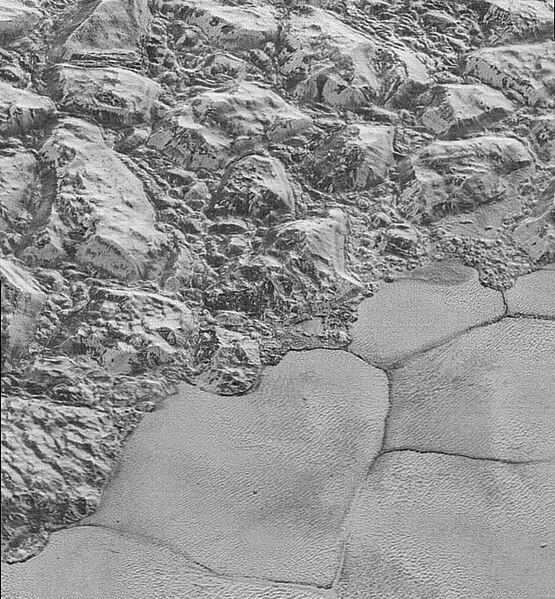 File:PIA20198-Pluto-SputnikPlanum-Mountains-20150714.jpg