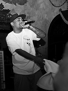 Skeme performing in November 2010.