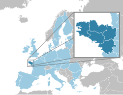 Location of Brittany (dark blue) within the European Union (light blue)