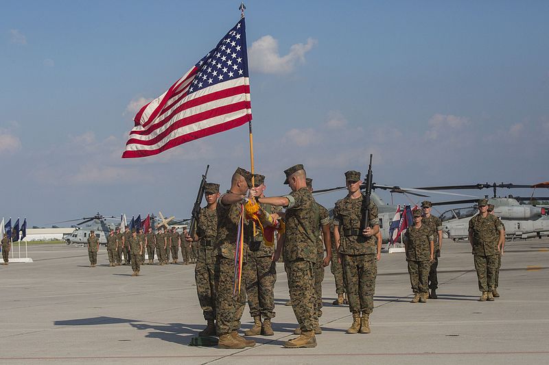 File:HMLA-467 deactivation ceremony.jpg