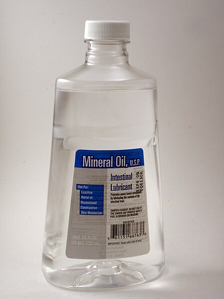 Файл:Mineral oil bottle, front.jpg