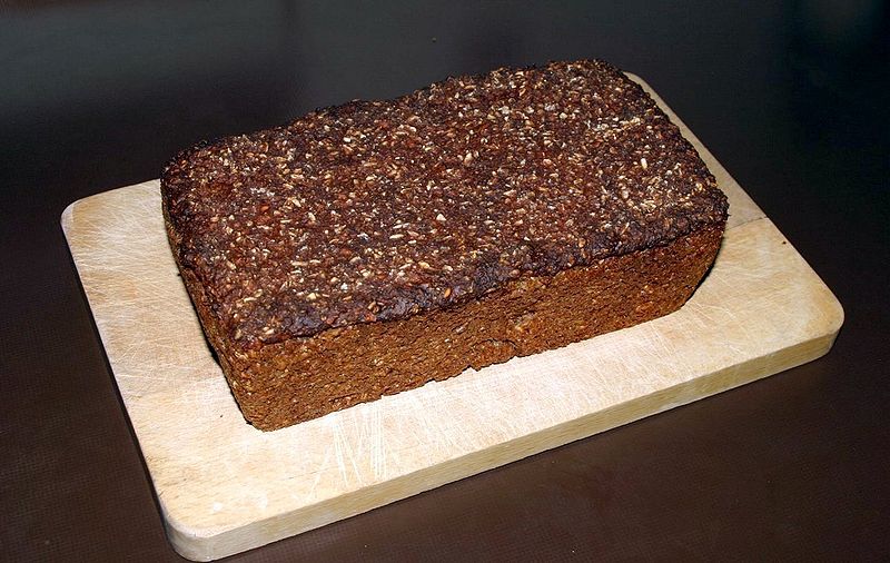 File:Rugbrød.JPG