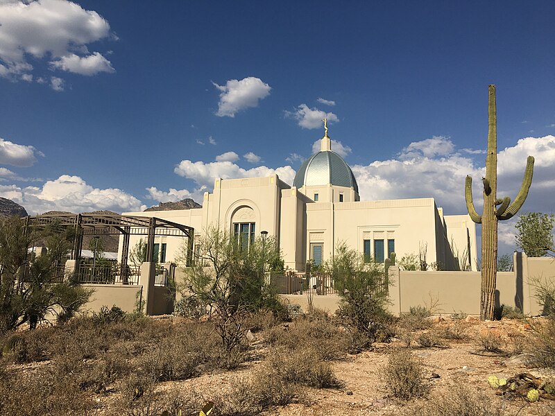 File:Tucson Arizona Temple 2017.jpg