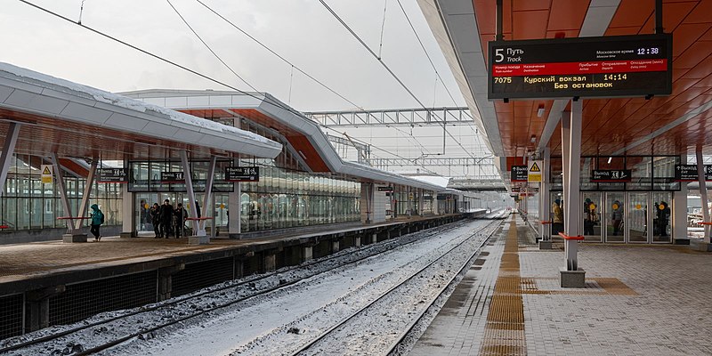 Файл:Karacharovo station 01-2019.jpg