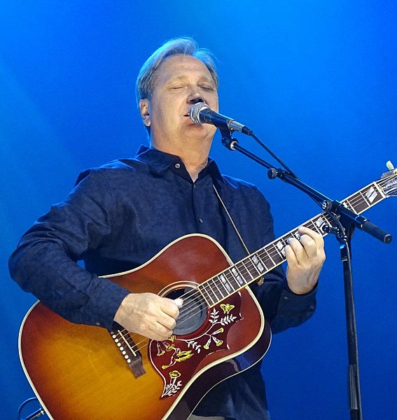 File:Steve wariner 2019 (cropped).jpg