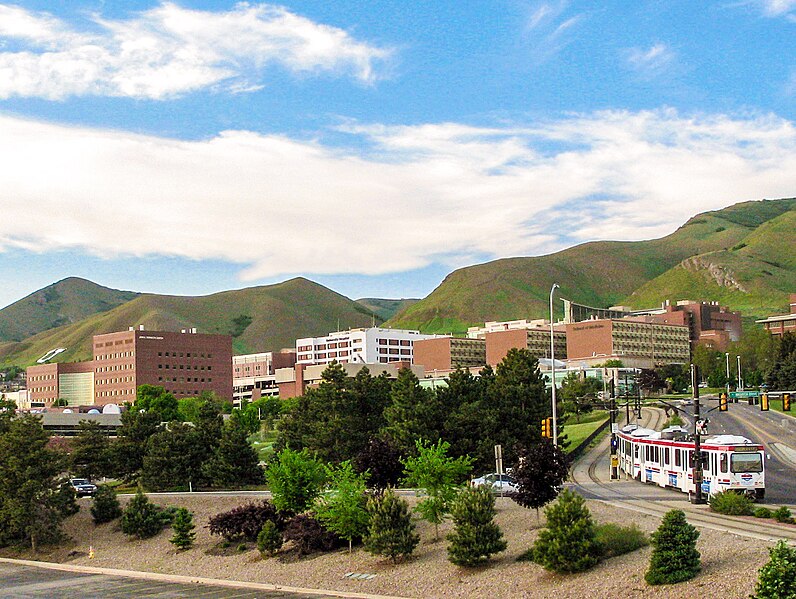 File:Uofu medicalcenter.jpg