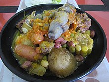 Uno de los platos típicos de la provincia de occidente en Boyacá, Colombia: El cocido boyacense y el piquete campesino