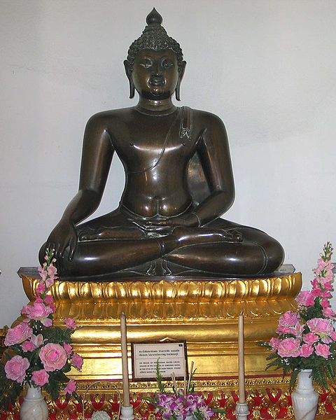 Файл:Buddha chiangsaenstyle.jpg