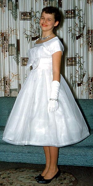 File:Girl.in.Prom.Dress.1950s.jpg