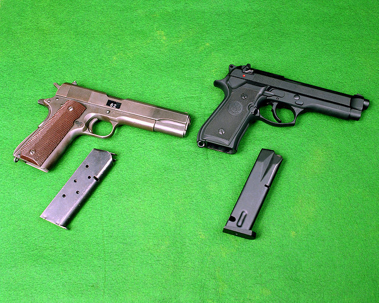 Файл:M1911A1 and M9 DA-SC-91-10188.jpg