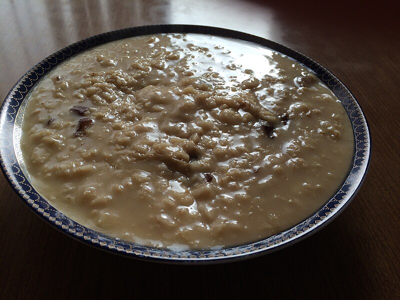 File:Oatmeal 121345.JPG