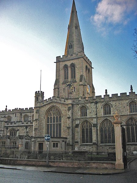 File:StPaulsChurchBedford.jpg