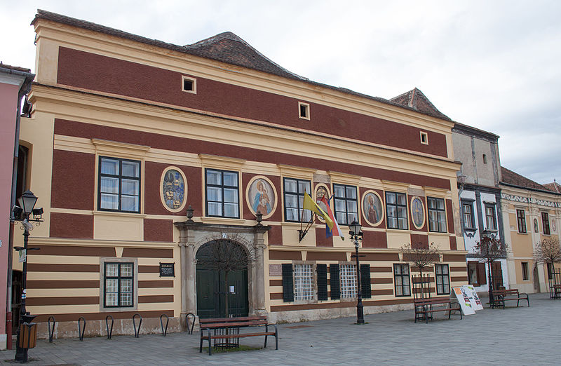 File:Town Hall, Kőszeg, 2016-03-06-2.jpg