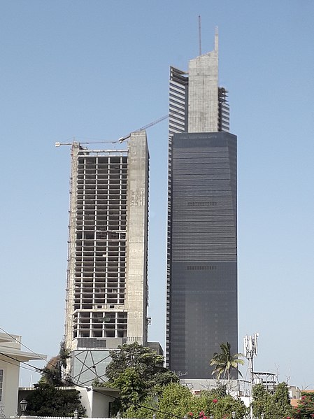 File:Bahria Icon Karachi 1.jpg