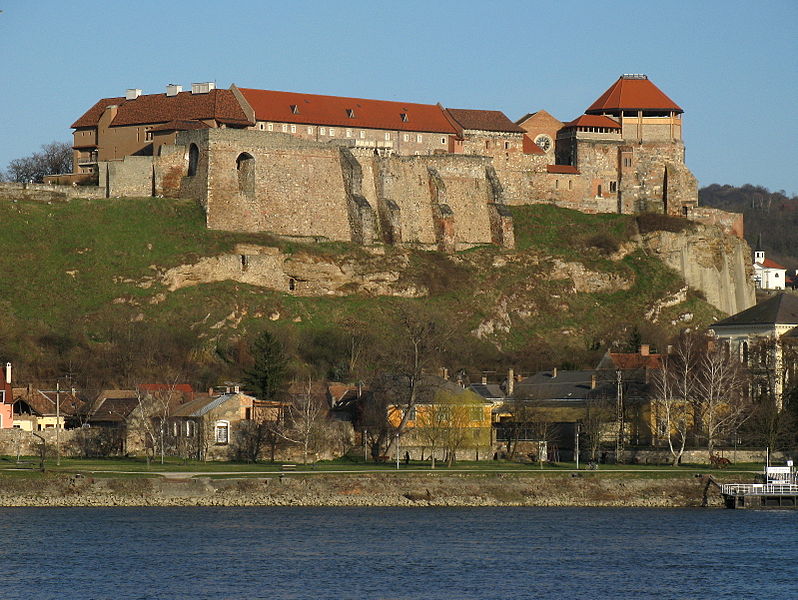 File:Esztergom, Castle.jpg