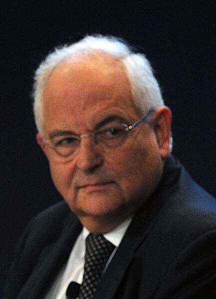 Archivo:Martin Wolf 2009.jpg