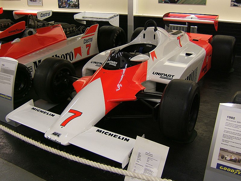 Archivo:McLaren MP4.jpg