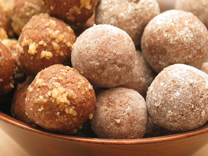 Файл:Rum ball cookies.jpg