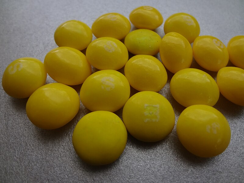 Файл:(YELLOW) M&M's.JPG