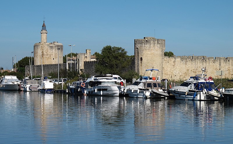 Файл:Aigues-Mortes, France 2022.jpg