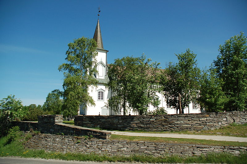 File:Alvdal Kirke.jpg