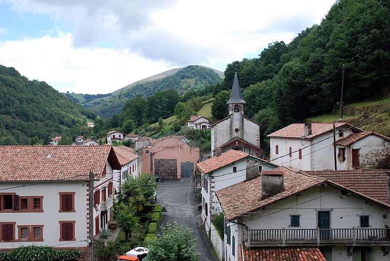 File:Banca Village.JPG