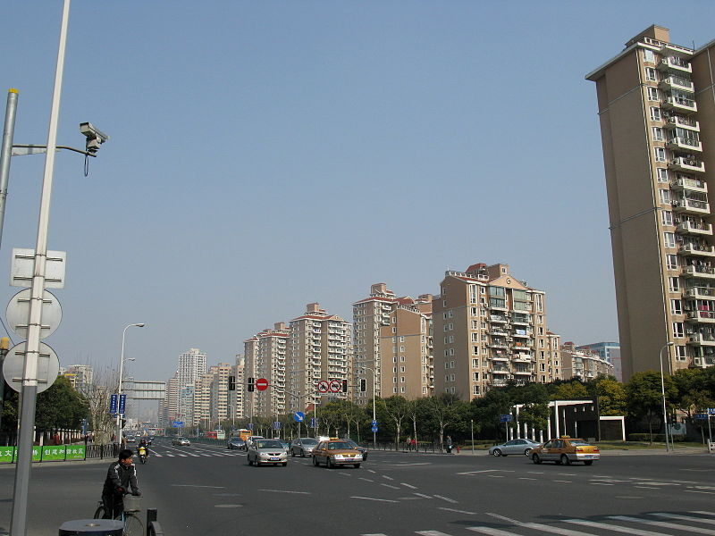 File:Dongfang Road.jpg