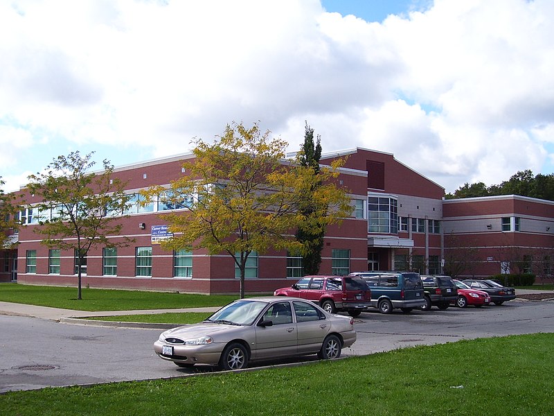 File:McKinnon Park Secondary School.jpg