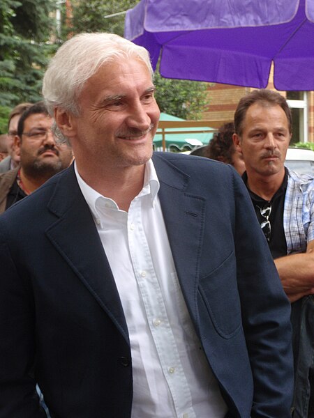 File:Rudi Völler junie 2009.jpg