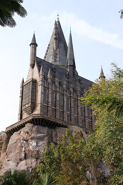 File:Universal-Islands-of-Adventure-Harry-Potter-Castle-9188.jpg