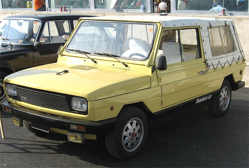 File:Fiat127MorettiMidimaxi1980Luc106.jpg