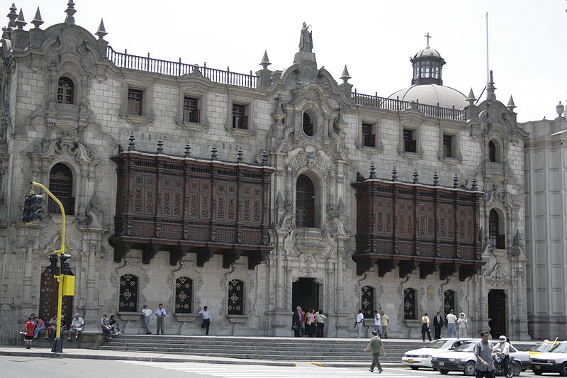 Archivo:Palacio Arzobispal Lima.JPG