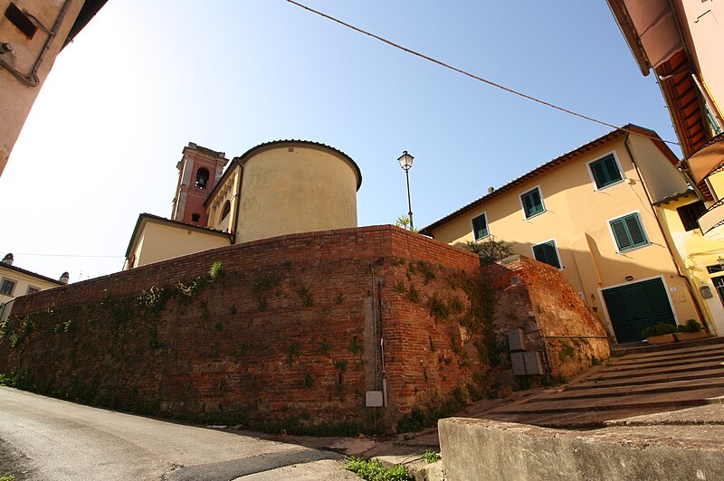 File:SanMiniatoStibbioBorgo1.jpg