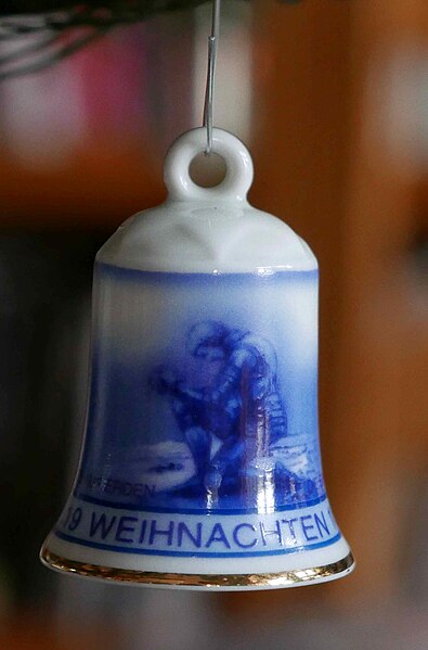 File:Weihnachten 2020 Christbaumschmuck 28.jpg