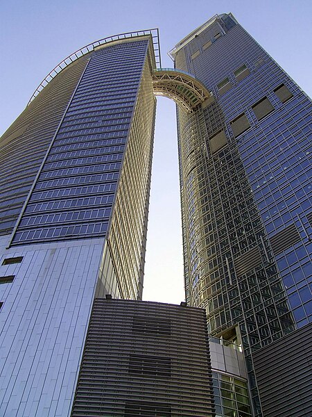 File:HK NinaTower SkybridgeLink.JPG