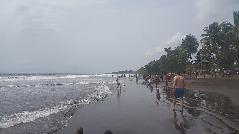 Файл:Mer plage Limbé.jpg