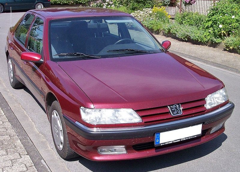 Archivo:Peugeot 605 red vr.jpg