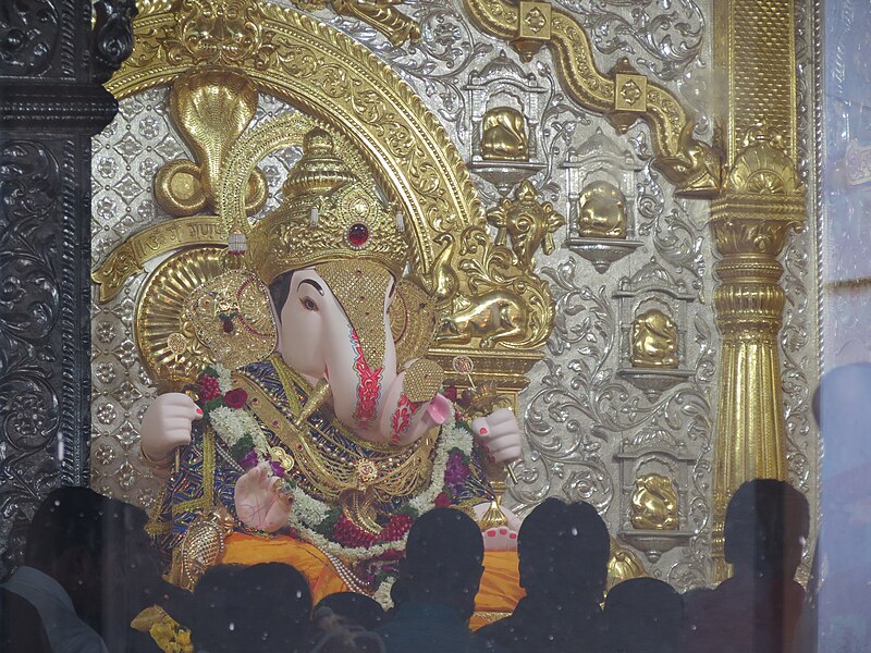 File:Dagdusheth Ganpati 02.JPG