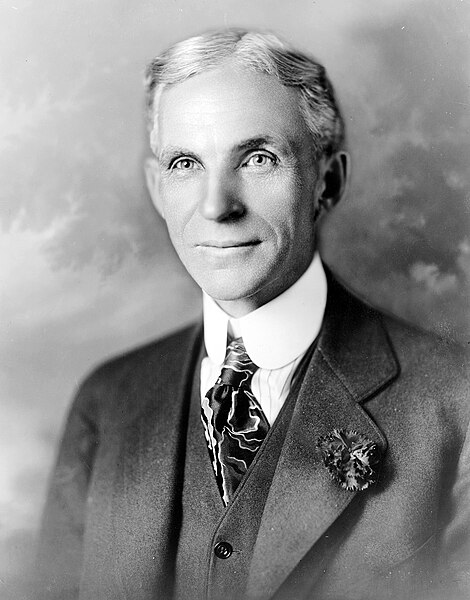 Файл:Henry ford 1919.jpg