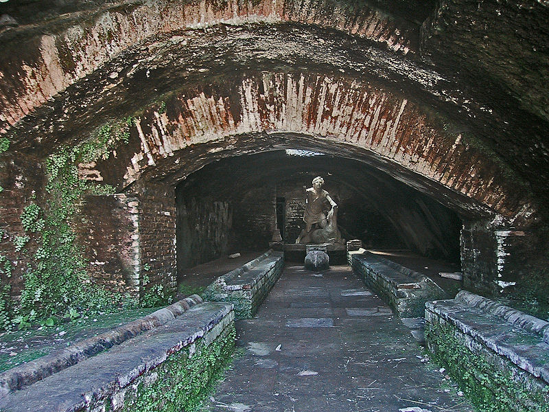 File:Ostia Antica Mithraeum.jpg