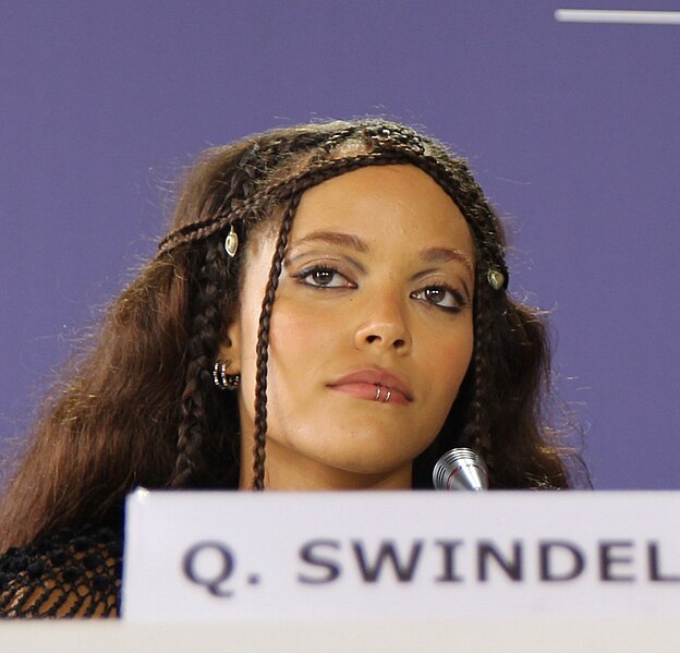 File:Quintessa Swindell Venice 2022.jpg