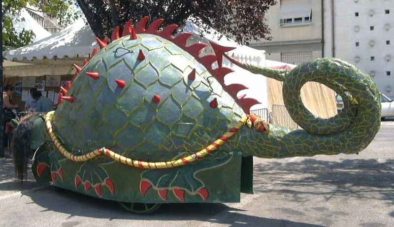 File:Tarasque float (left).jpg