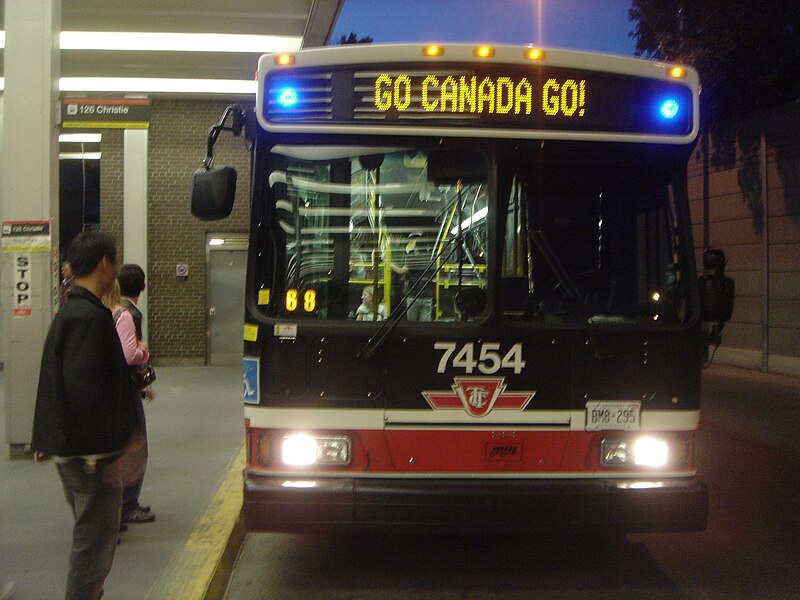 File:Canada Day Bus.jpg